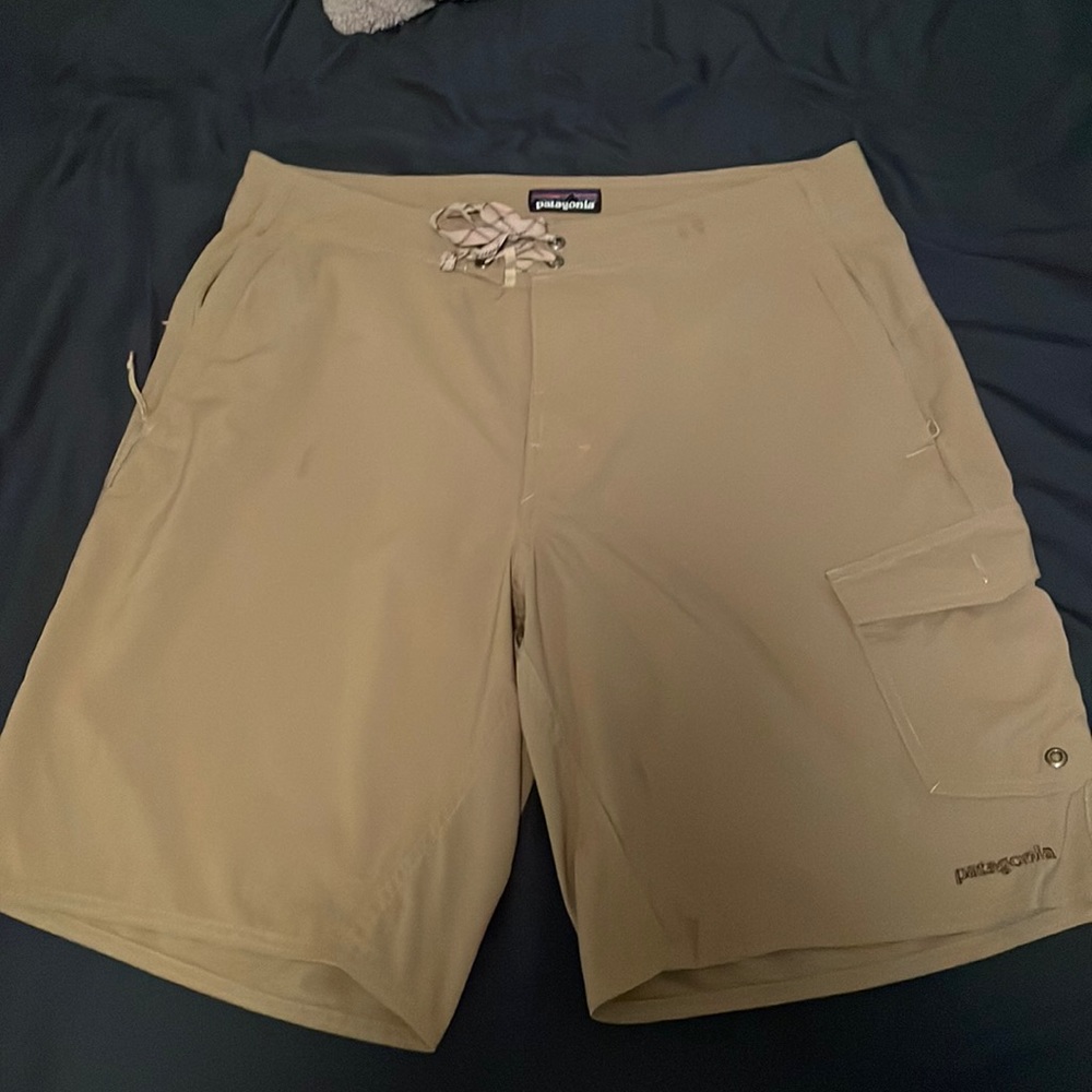 Patagonia mens shorts size 34